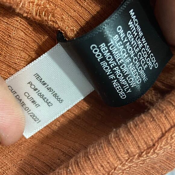 Torrid 4 Sleeveless Top Womens 4X Orange Stretch Crochet V Neck - Picture 9 of 11